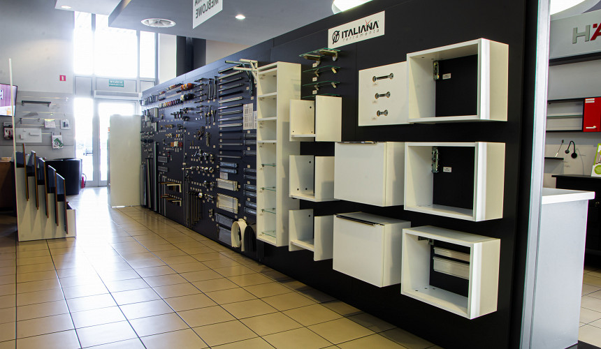 Galeria akcesoriów meblowych oddziału Syców
